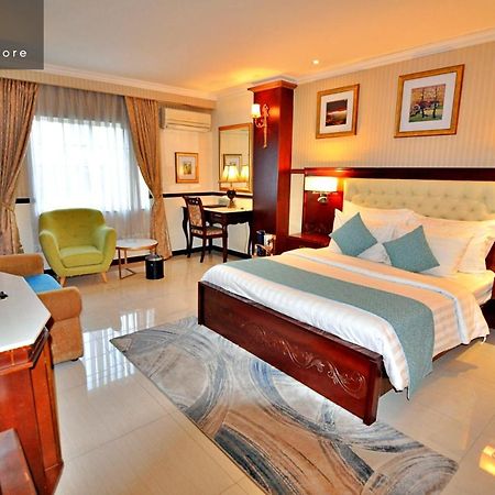 Hanz 821 Sunflower Hotel & Spa Ho Chi Minh City Bagian luar foto